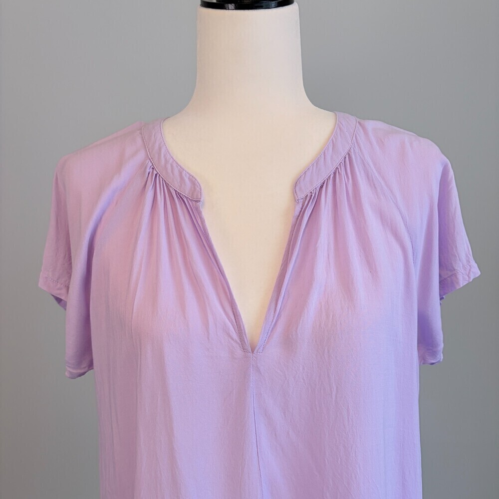 VELVET by Graham & Spencer Short Sleeve Top V-Neck Pastel Lavender Women's Large